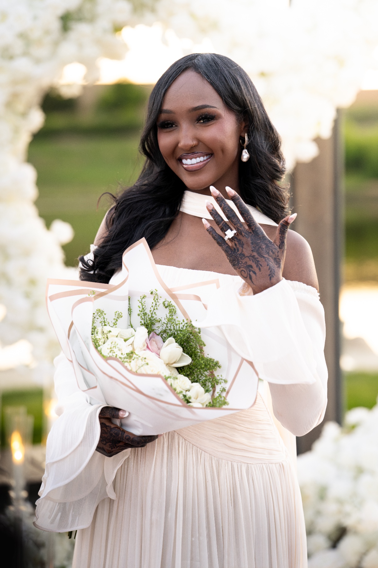 She said yes — bouquet in hand